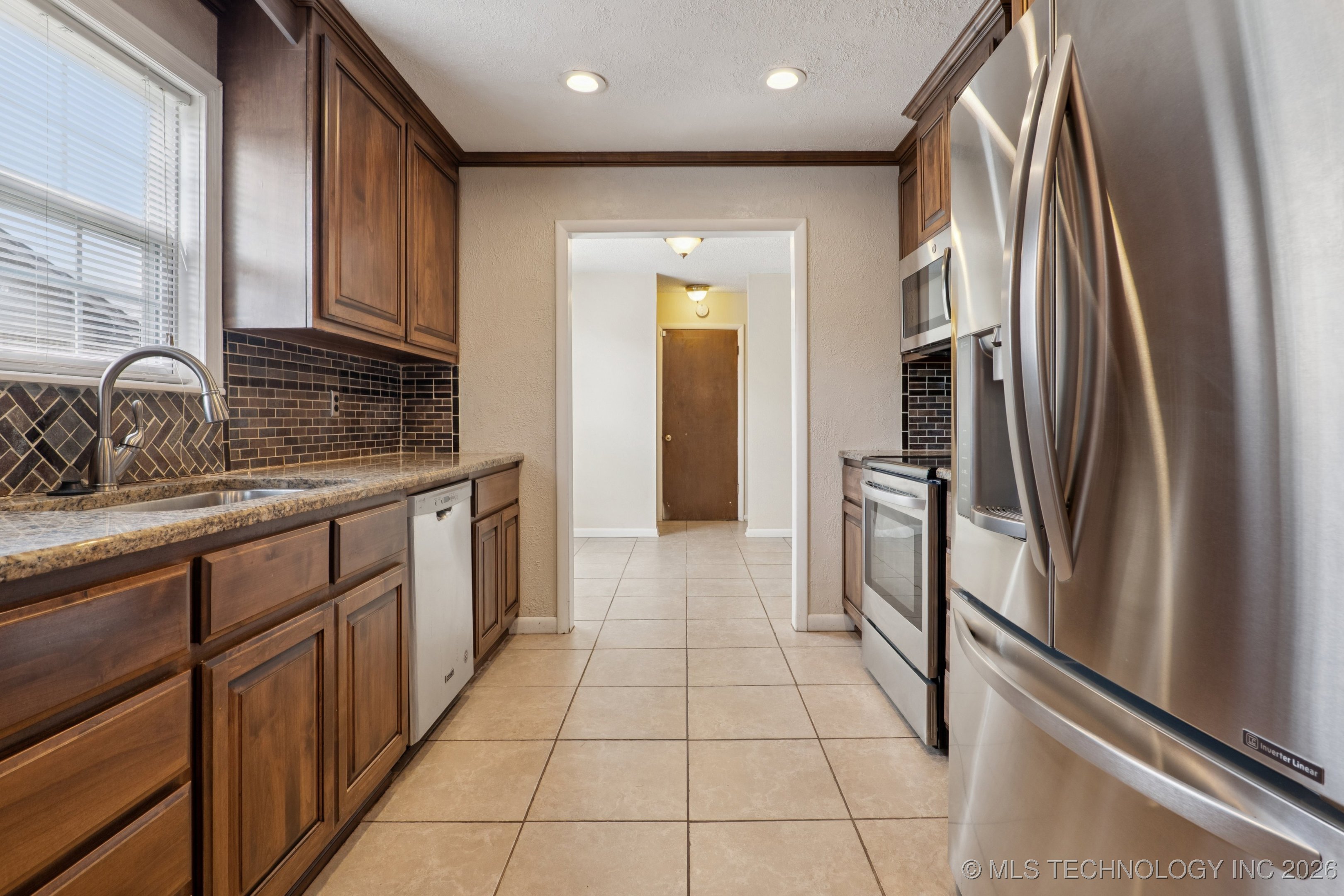 3923 S 122nd Street Property Photo 8