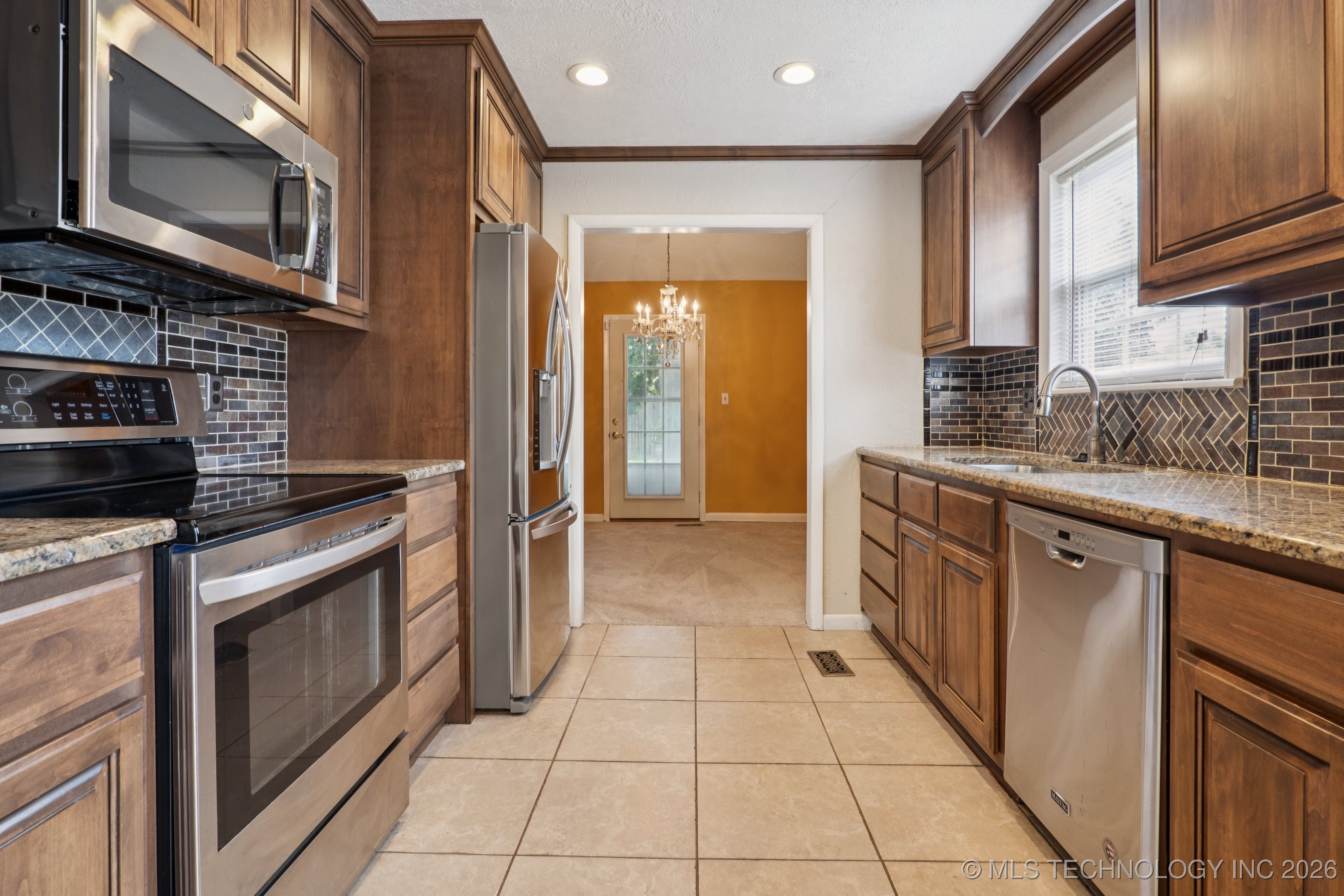 3923 S 122nd Street Property Photo 9