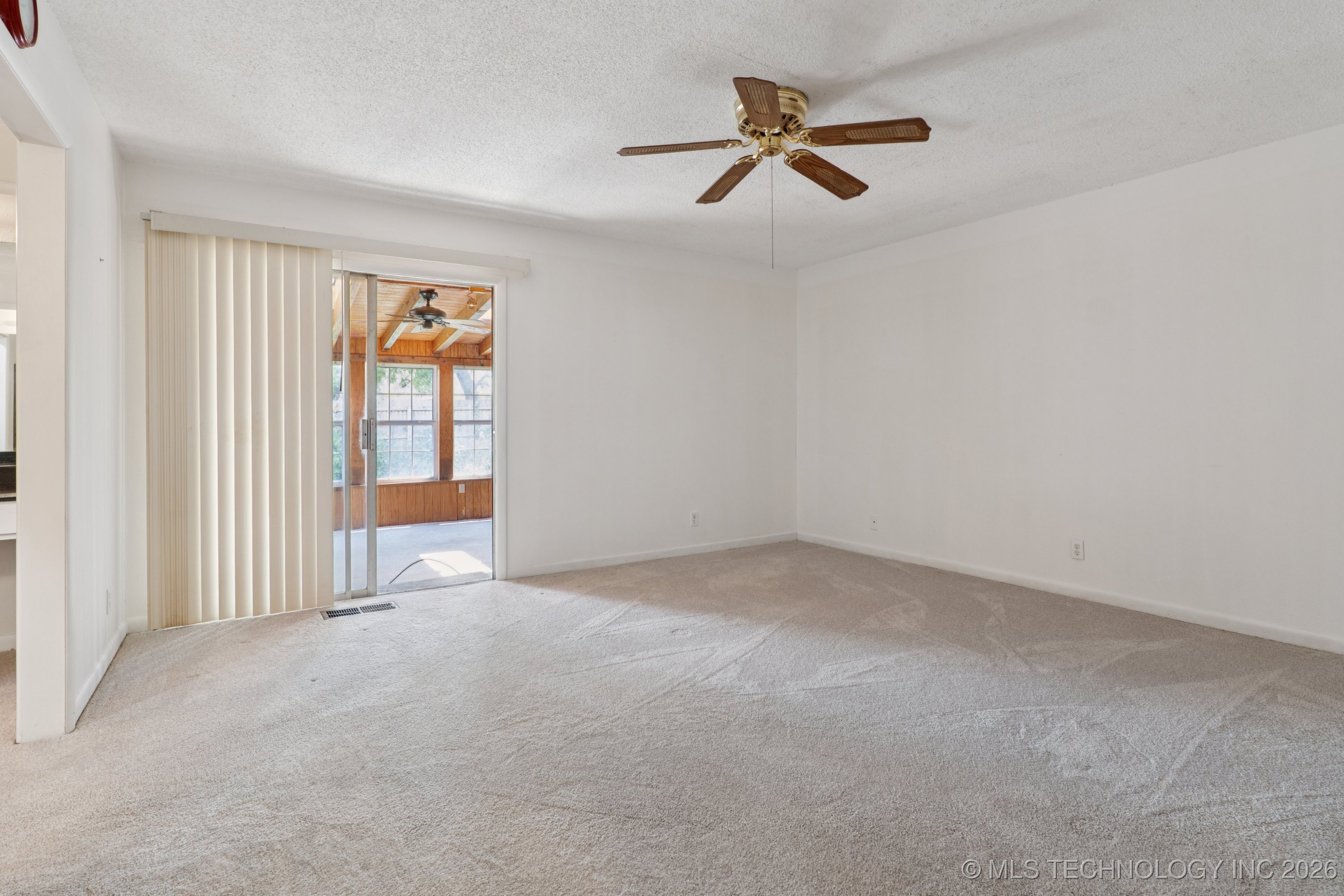 3923 S 122nd Street Property Photo 10