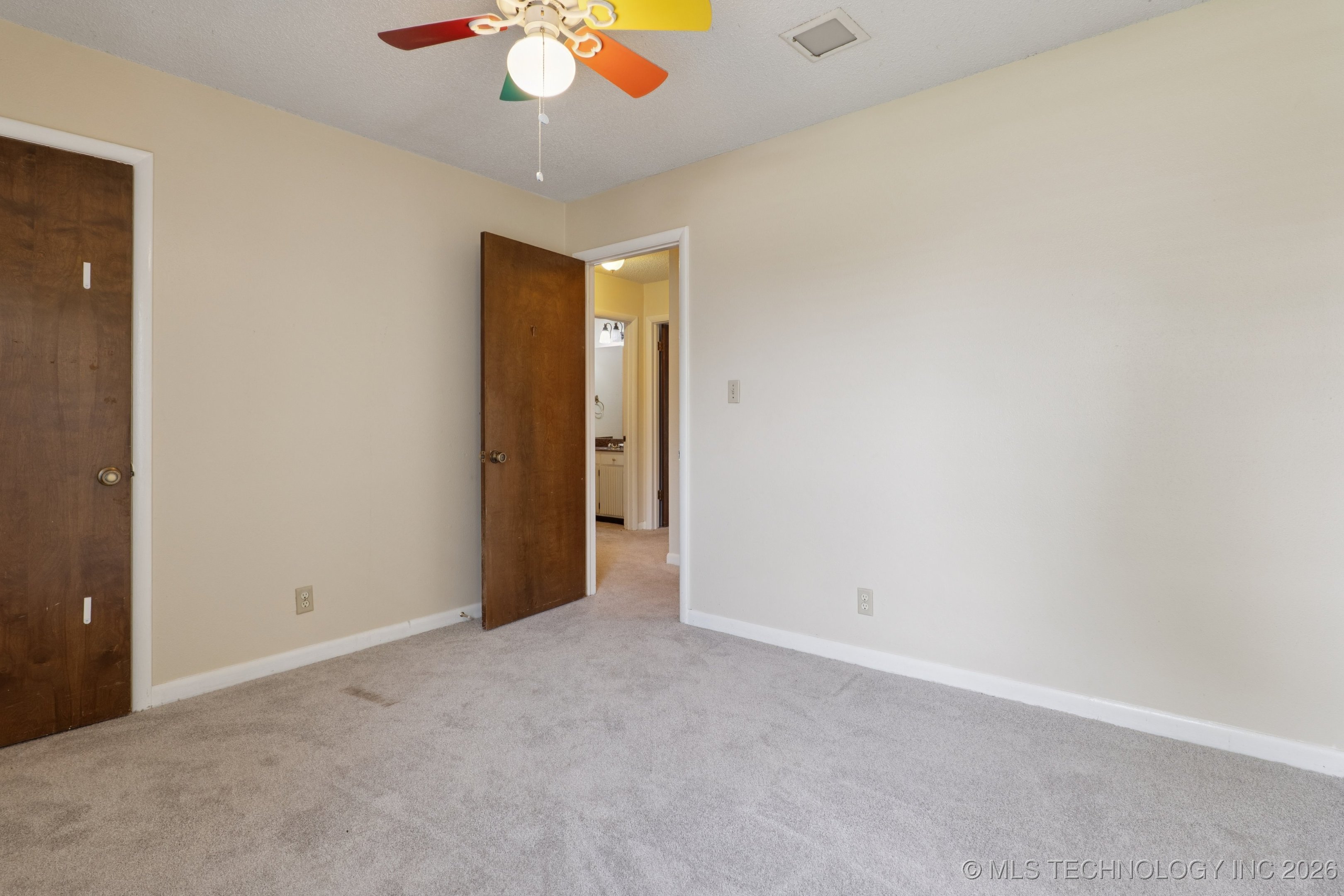 3923 S 122nd Street Property Photo 18