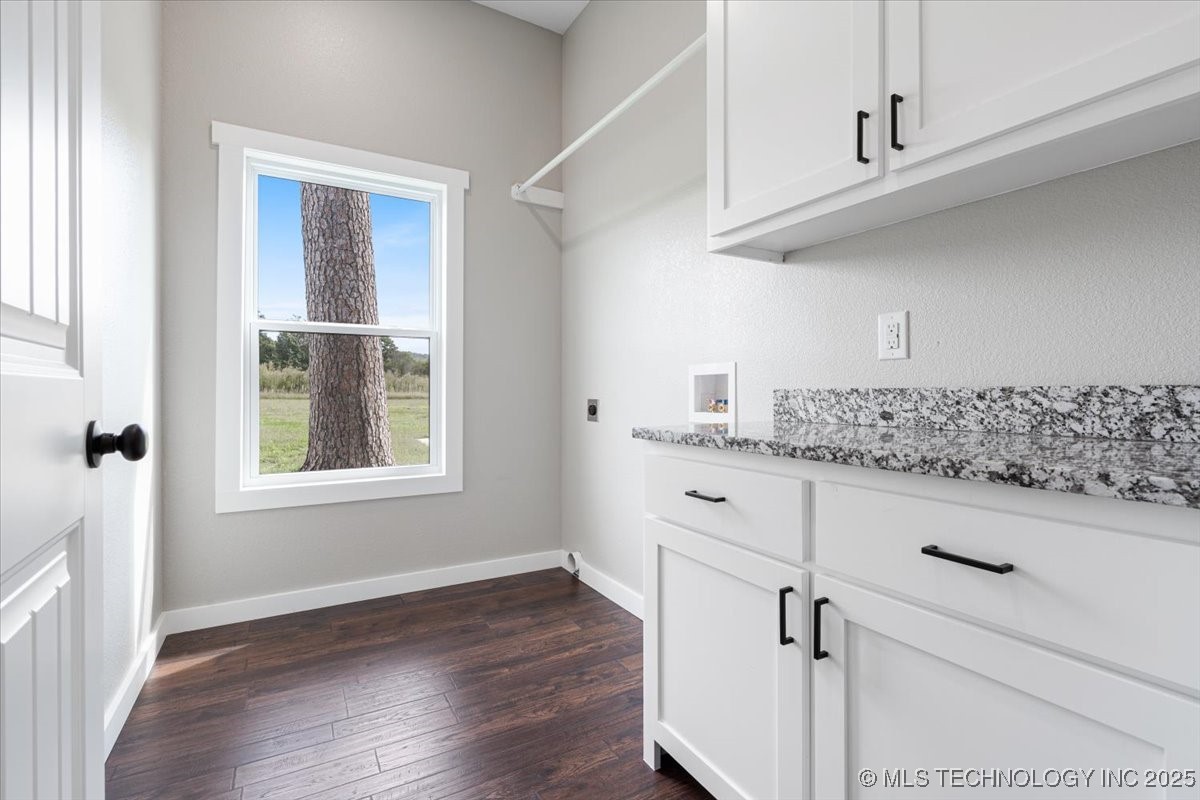 22372 North Road Property Photo 20