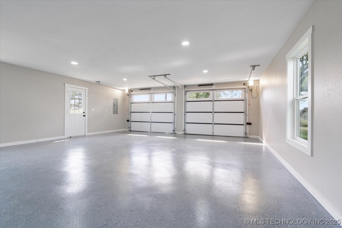 22372 North Road Property Photo 21