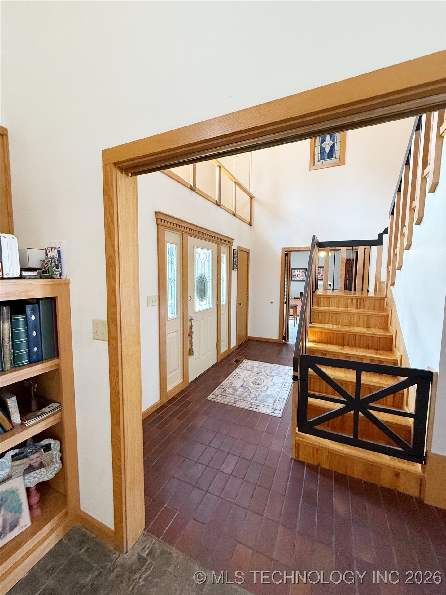 1103 Oakwood Circle Property Photo 6