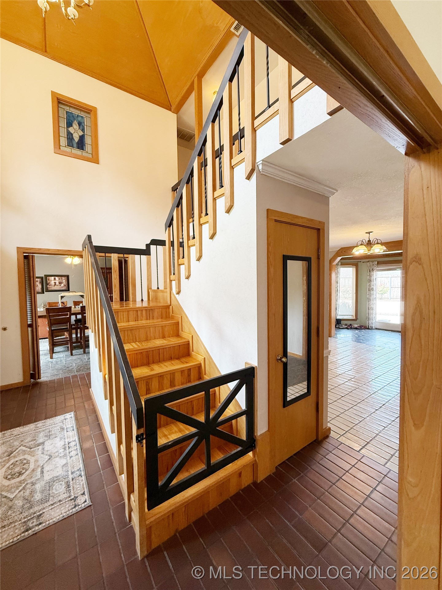 1103 Oakwood Circle Property Photo 7