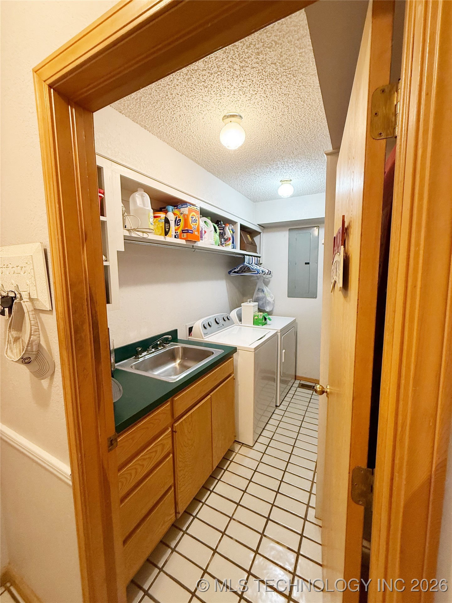 1103 Oakwood Circle Property Photo 24