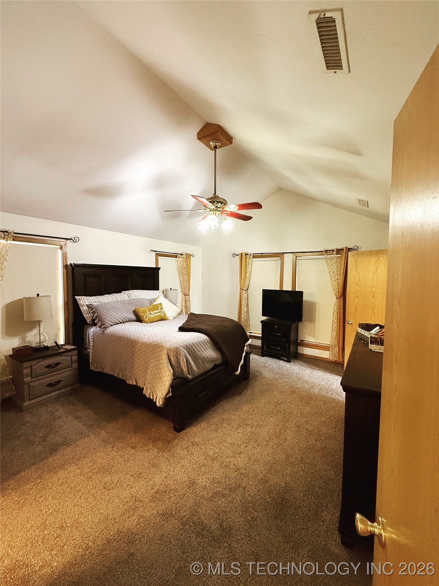 1103 Oakwood Circle Property Photo 35