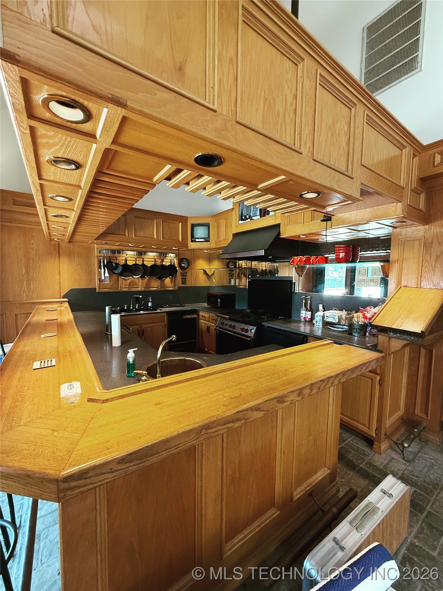 1103 Oakwood Circle Property Photo 60