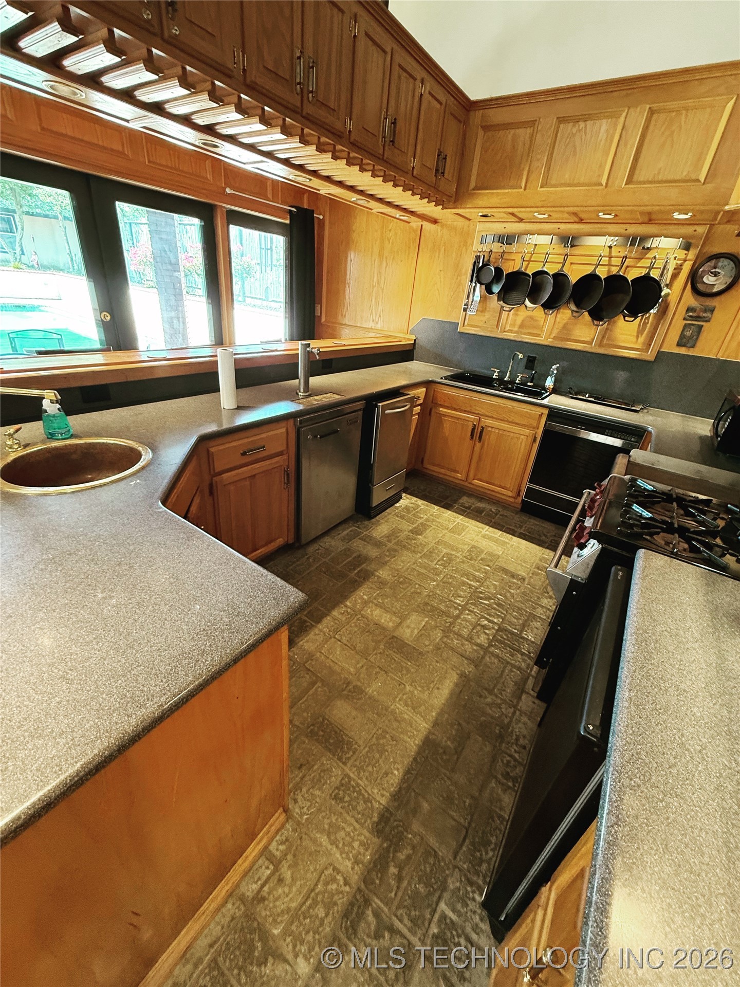 1103 Oakwood Circle Property Photo 61