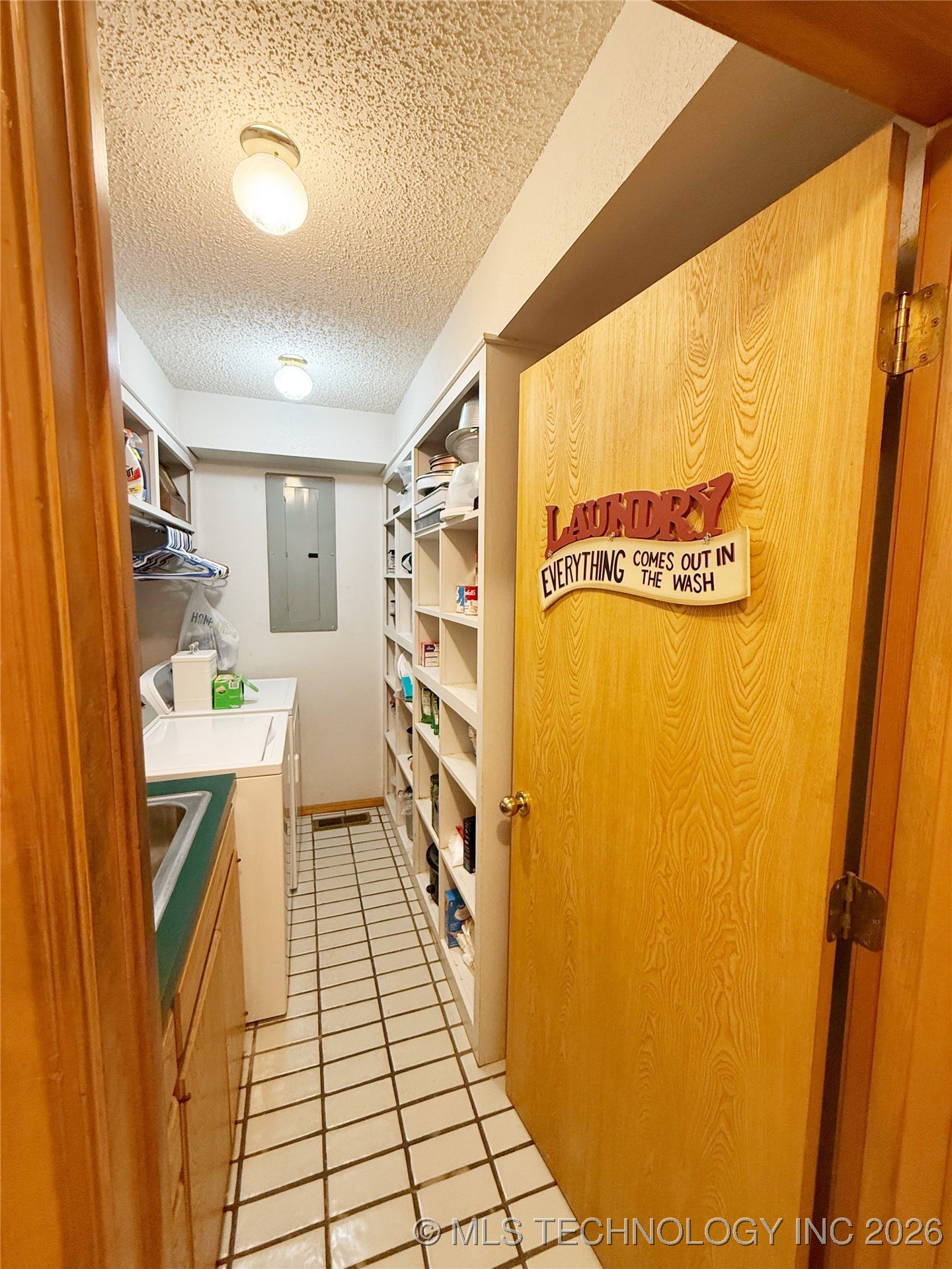 1103 Oakwood Circle Property Photo 70