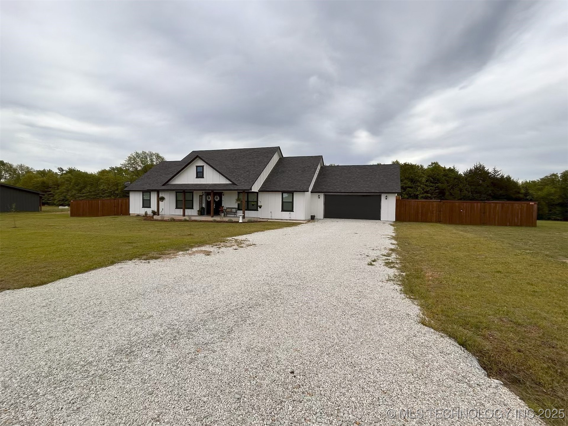 17520 County Road 3539 Property Photo 5