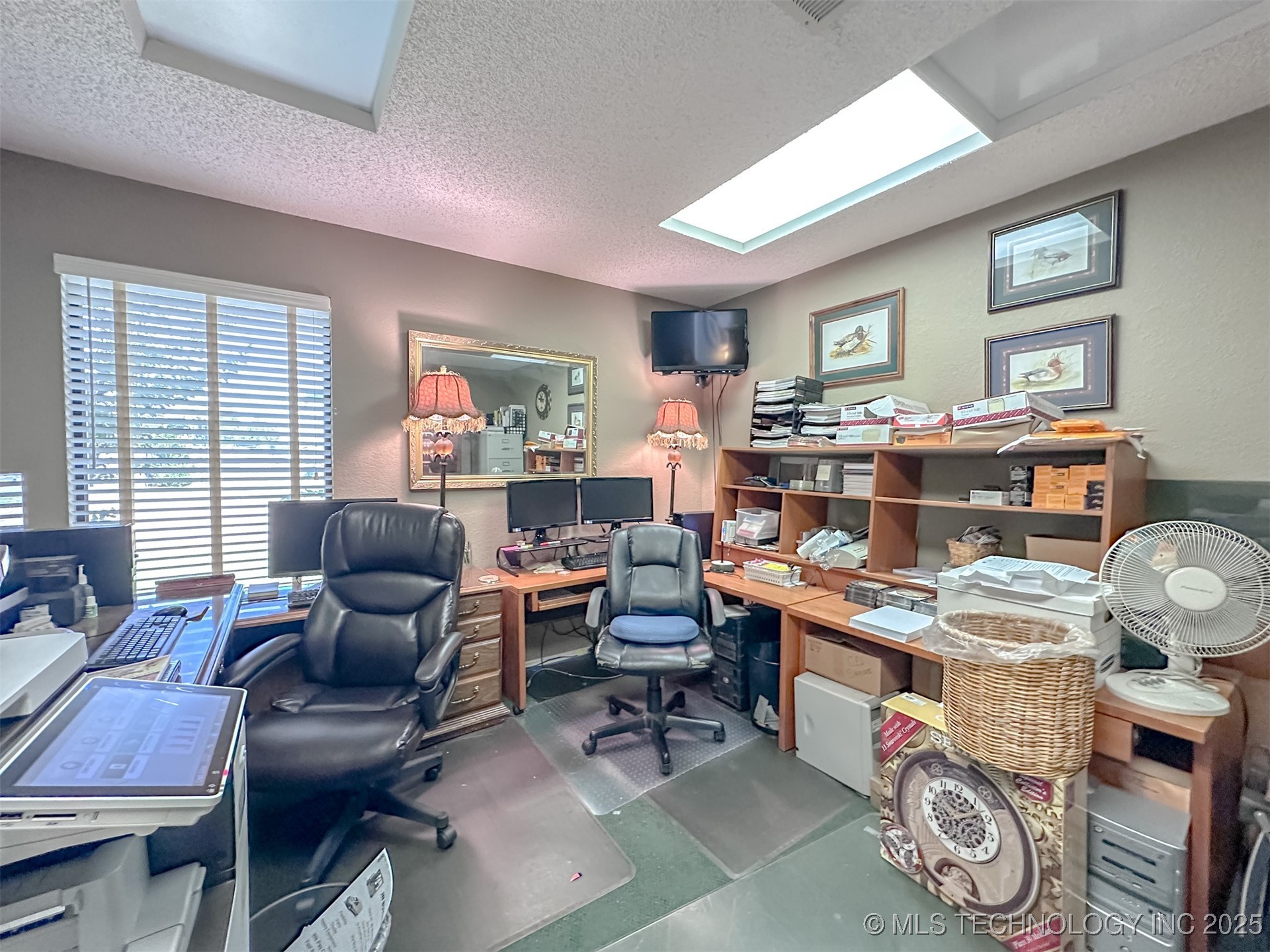 2833 W Main Street Property Photo 15