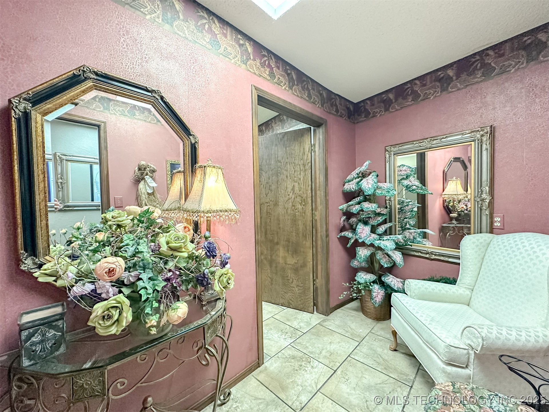 2833 W Main Street Property Photo 20