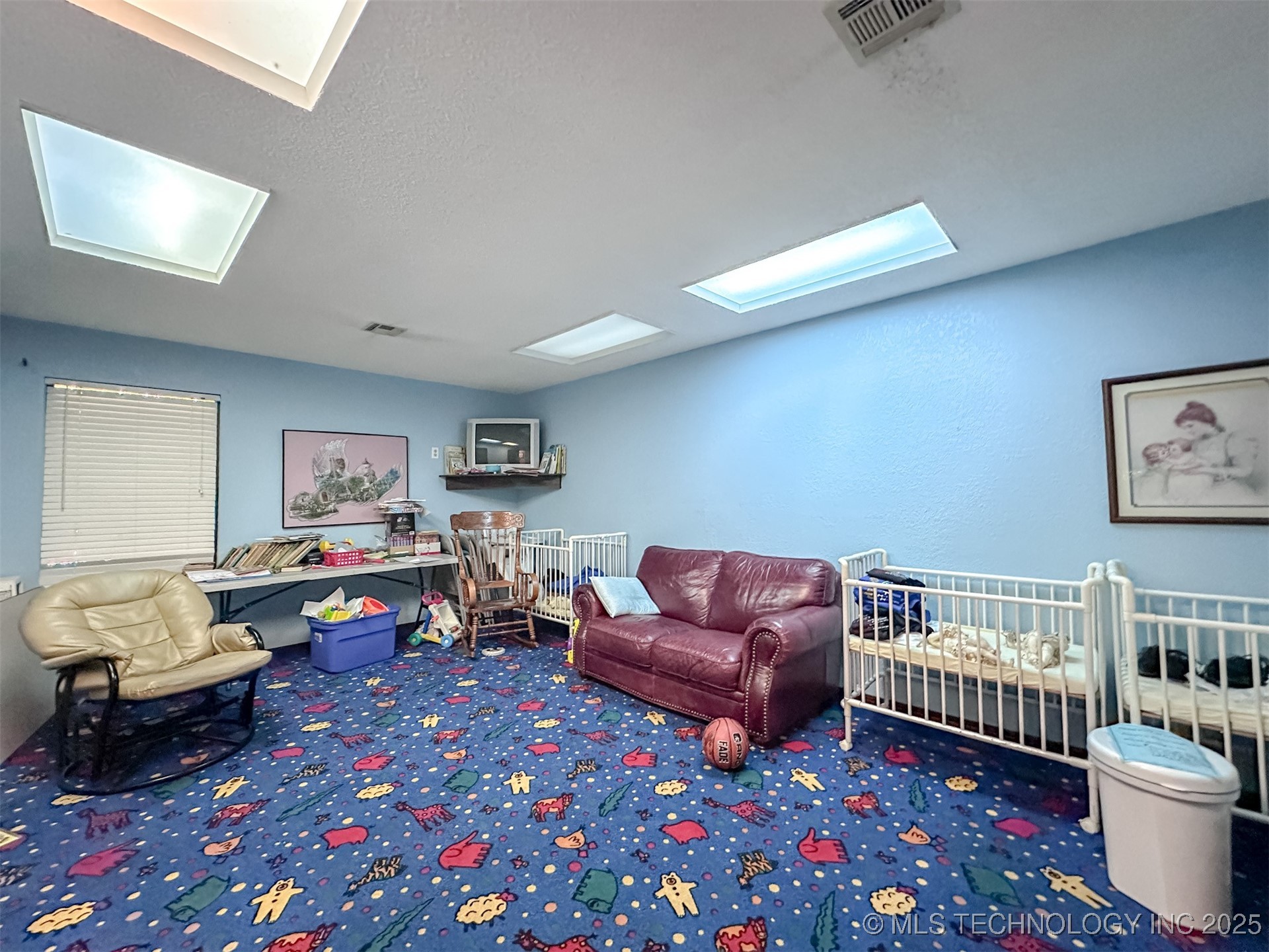 2833 W Main Street Property Photo 22