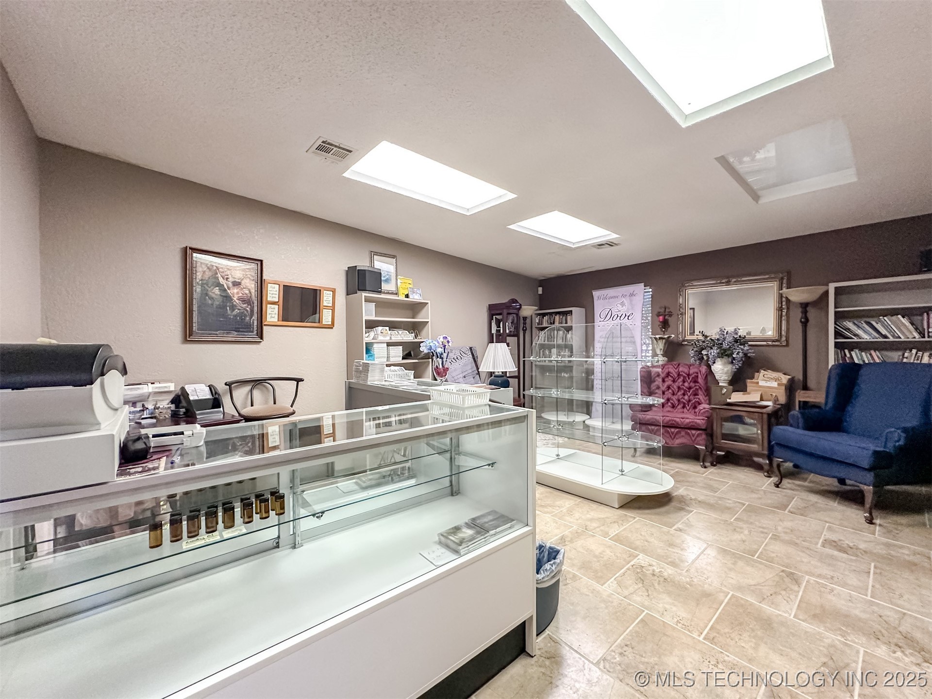 2833 W Main Street Property Photo 27