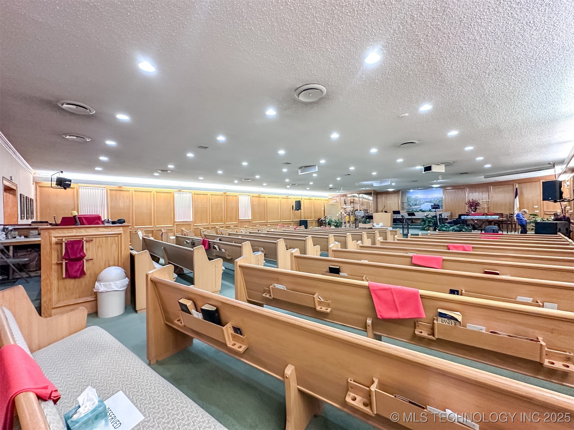 2833 W Main Street Property Photo 33