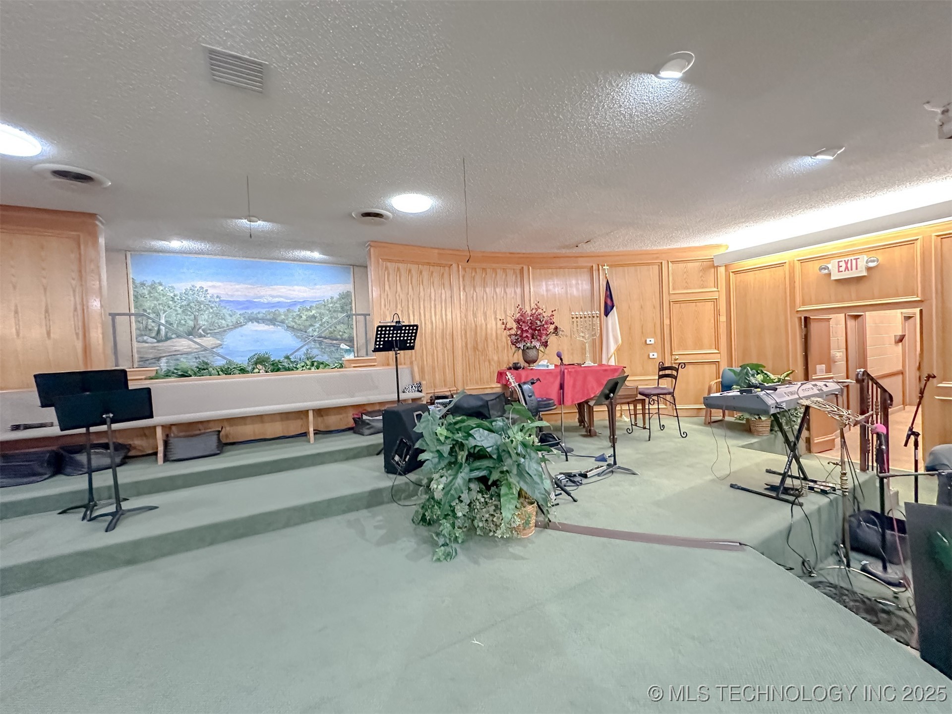 2833 W Main Street Property Photo 43