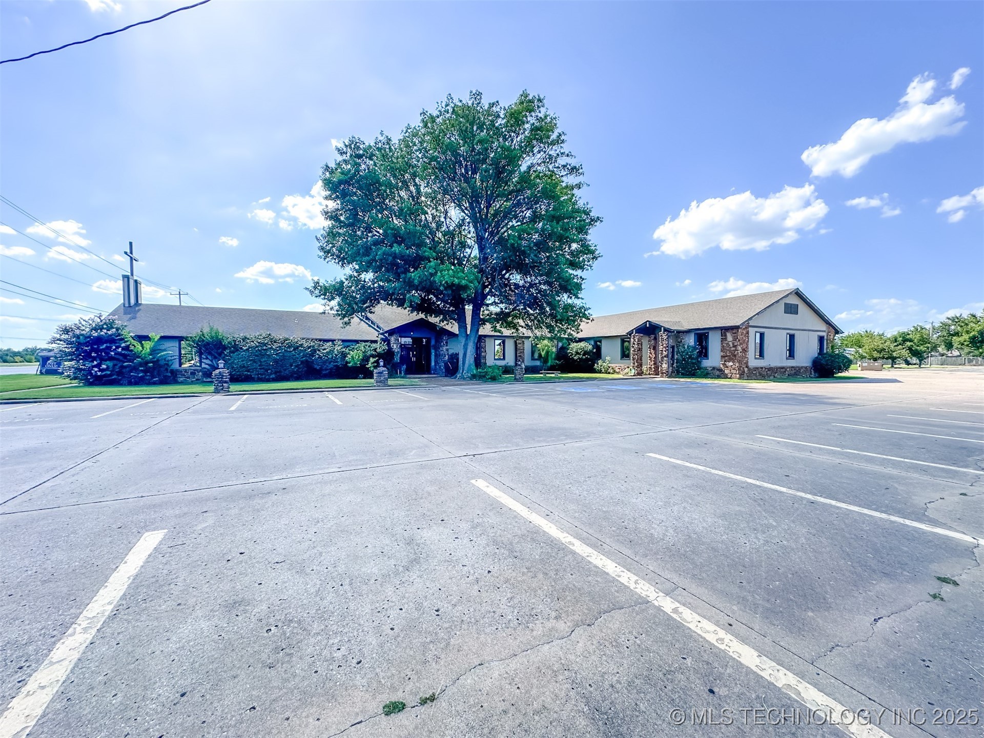 2833 W Main Street Property Photo 55