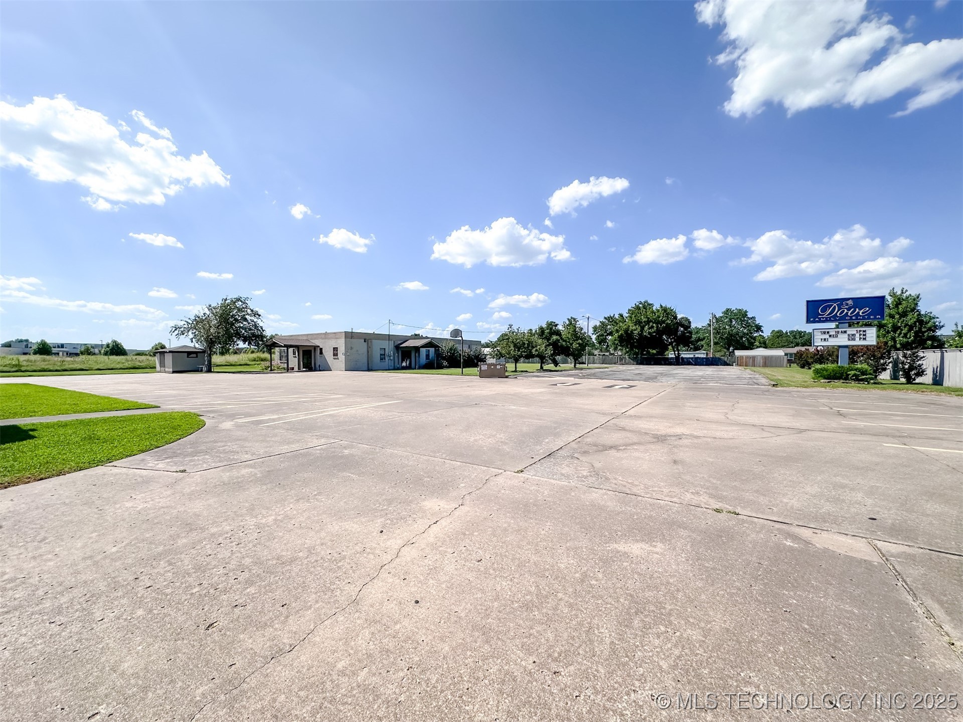 2833 W Main Street Property Photo 57