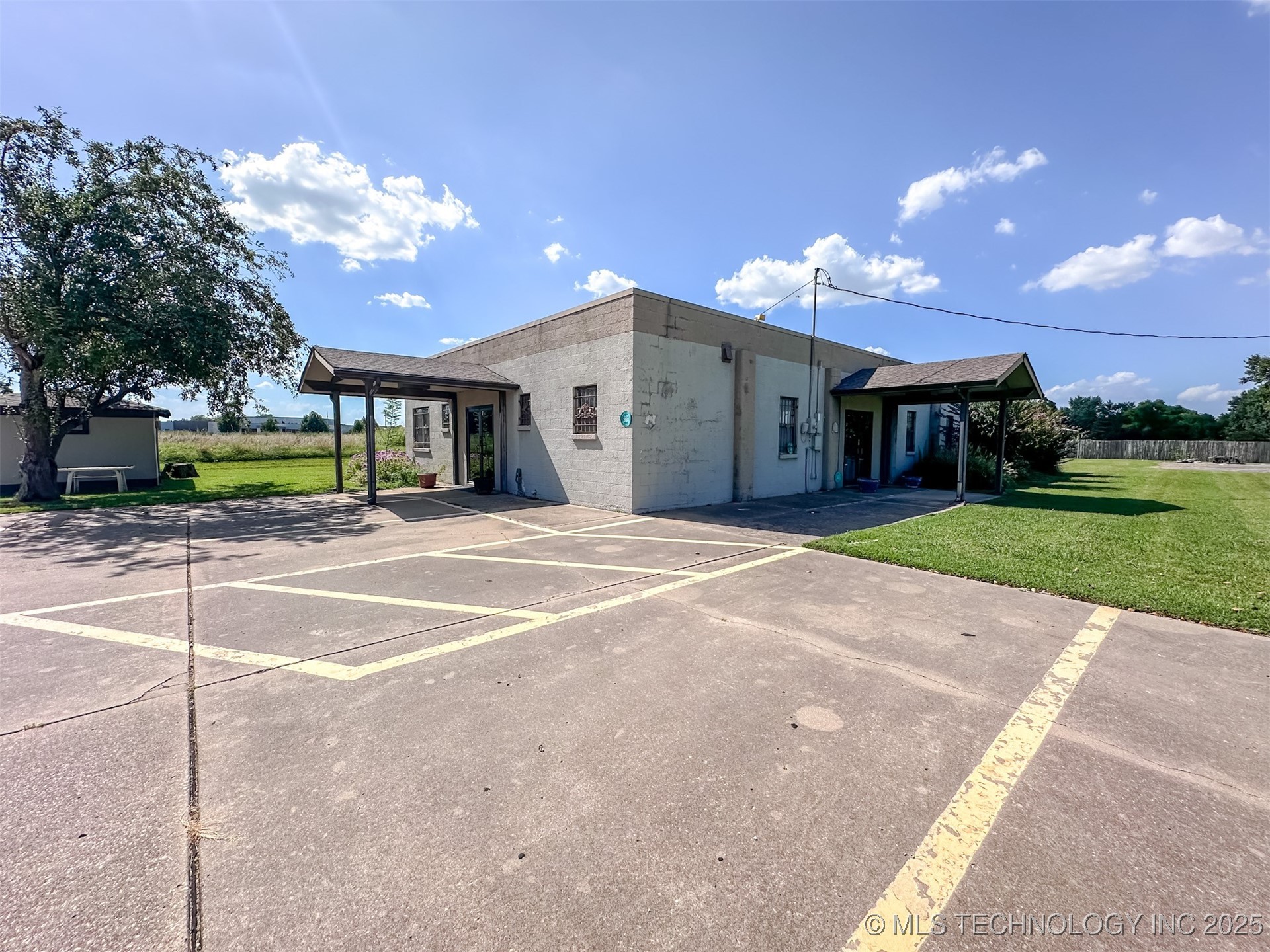 2833 W Main Street Property Photo 61