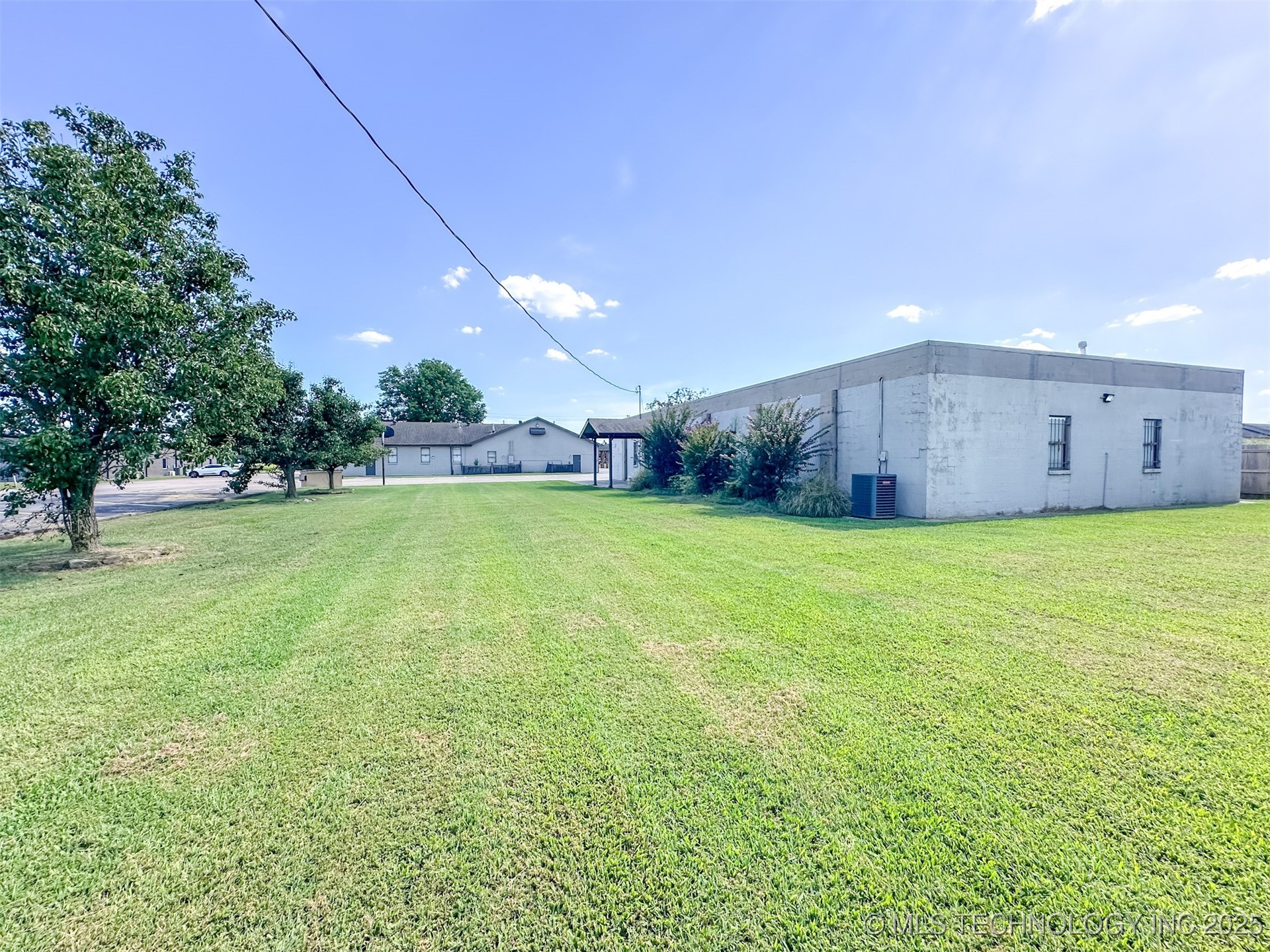 2833 W Main Street Property Photo 66