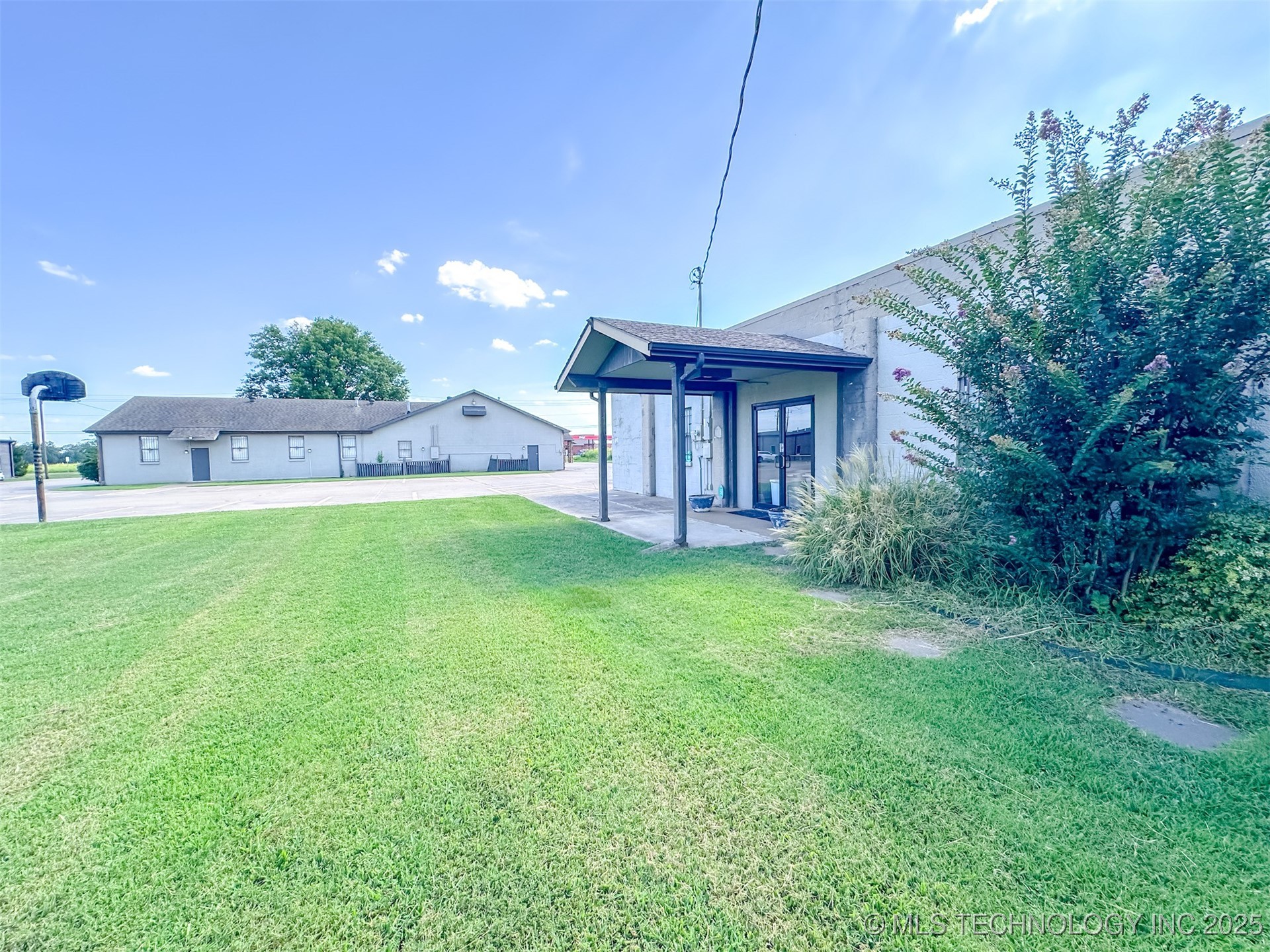 2833 W Main Street Property Photo 67