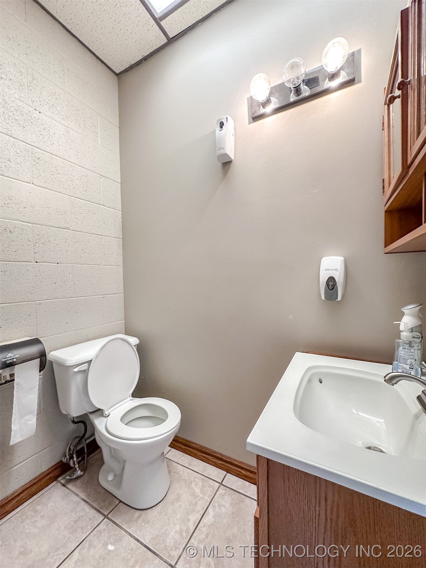 2833 W Main Street Property Photo 77