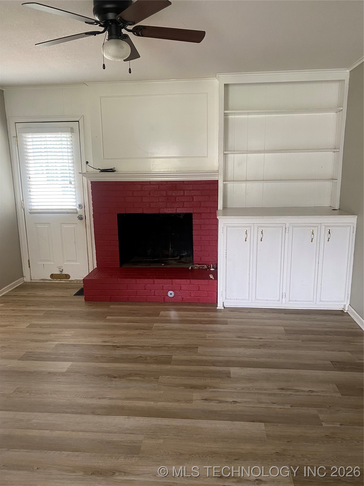 6811 E 58th Street S Property Photo 2