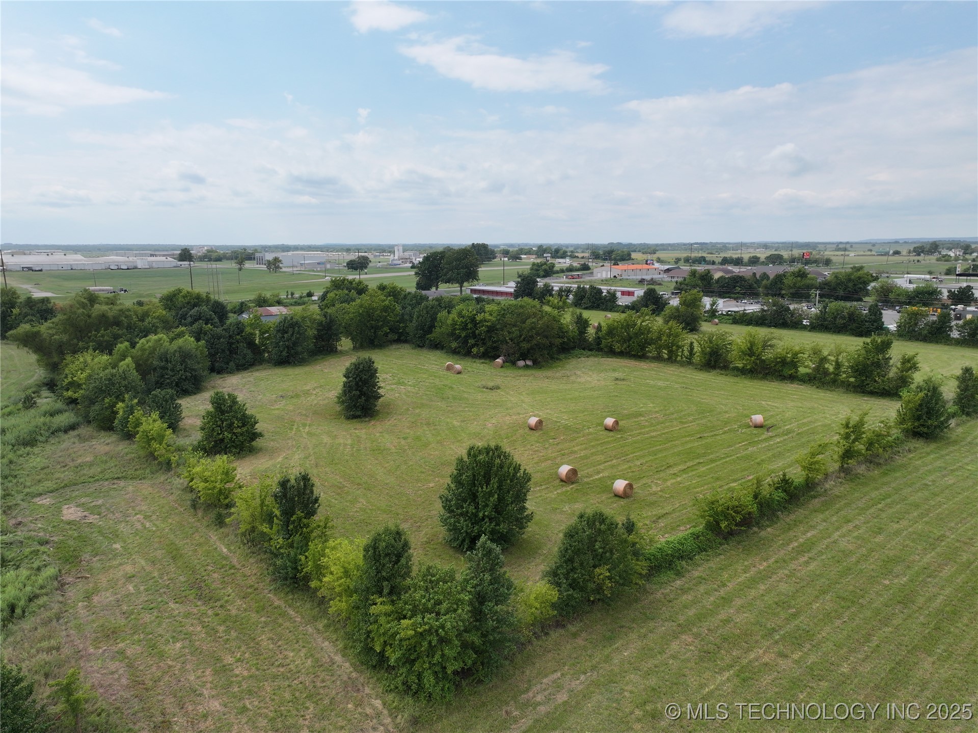 4258 W 530 Road Property Photo 7