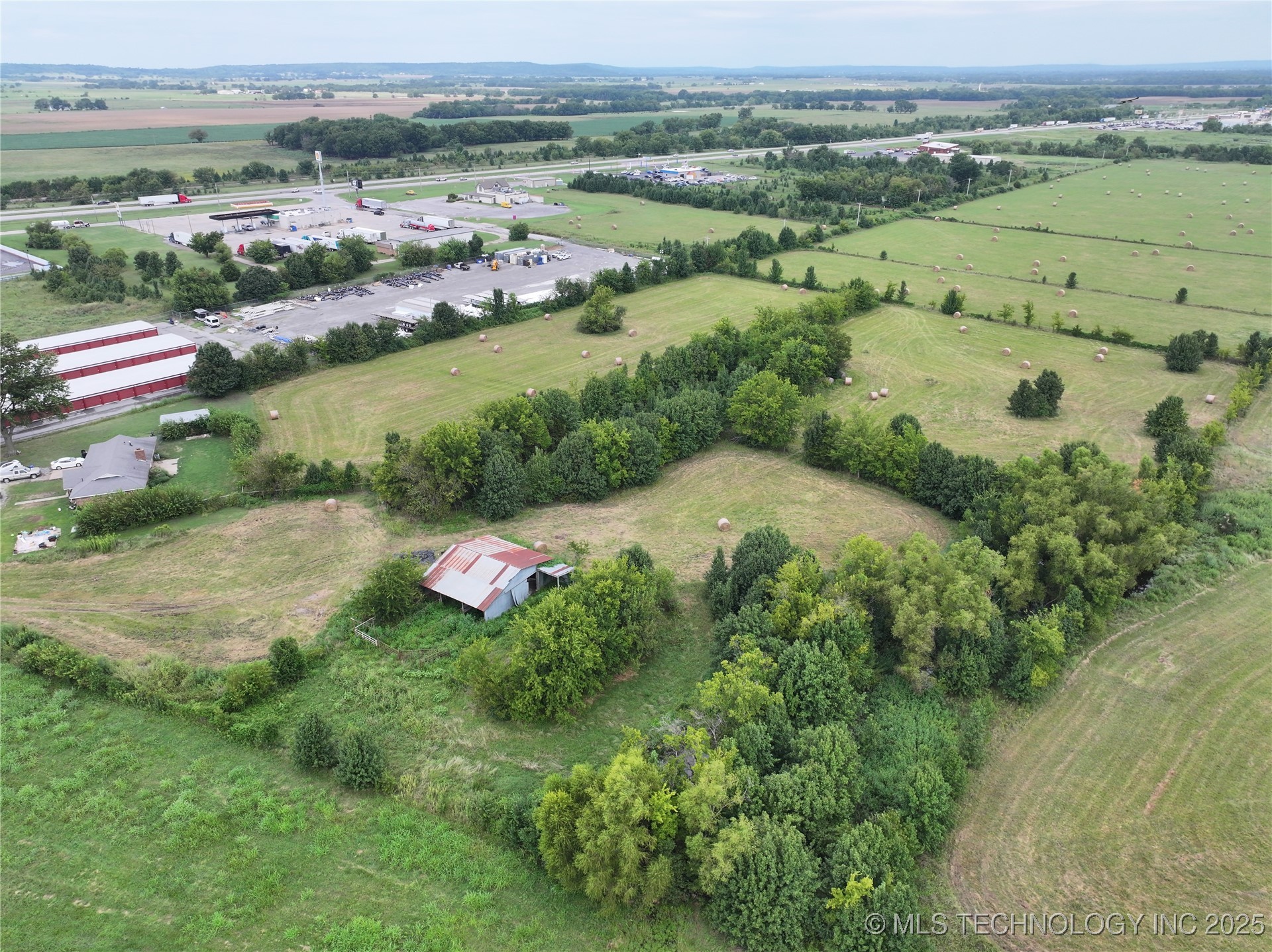 4258 W 530 Road Property Photo 11