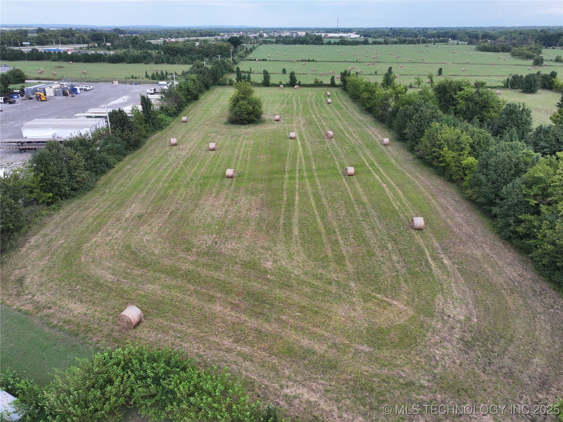 4258 W 530 Road Property Photo 13