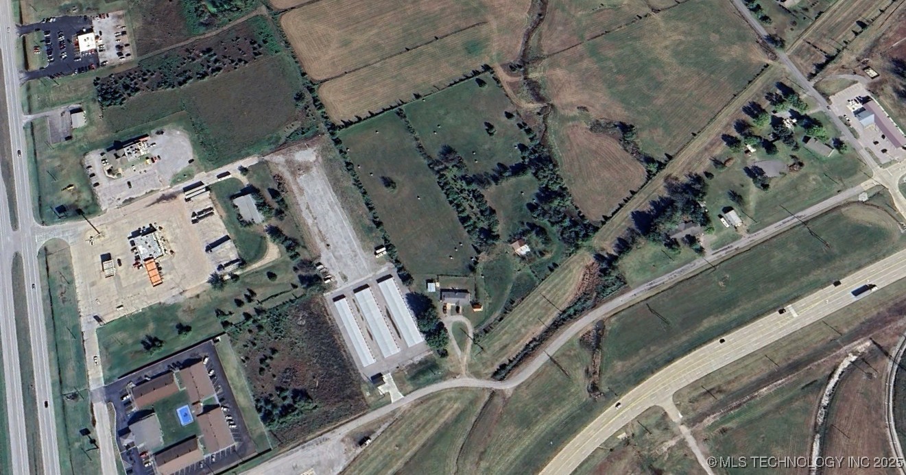 4258 W 530 Road Property Photo 17