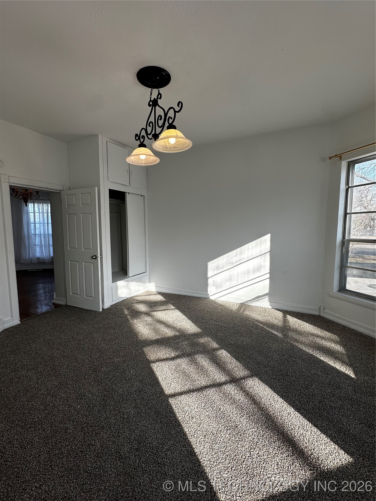 420 S Main Property Photo 18