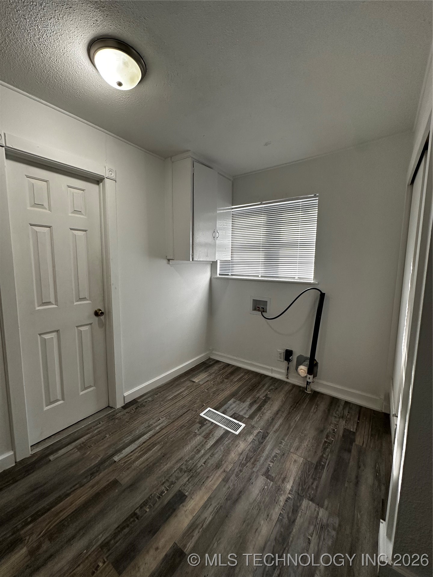 420 S Main Property Photo 32