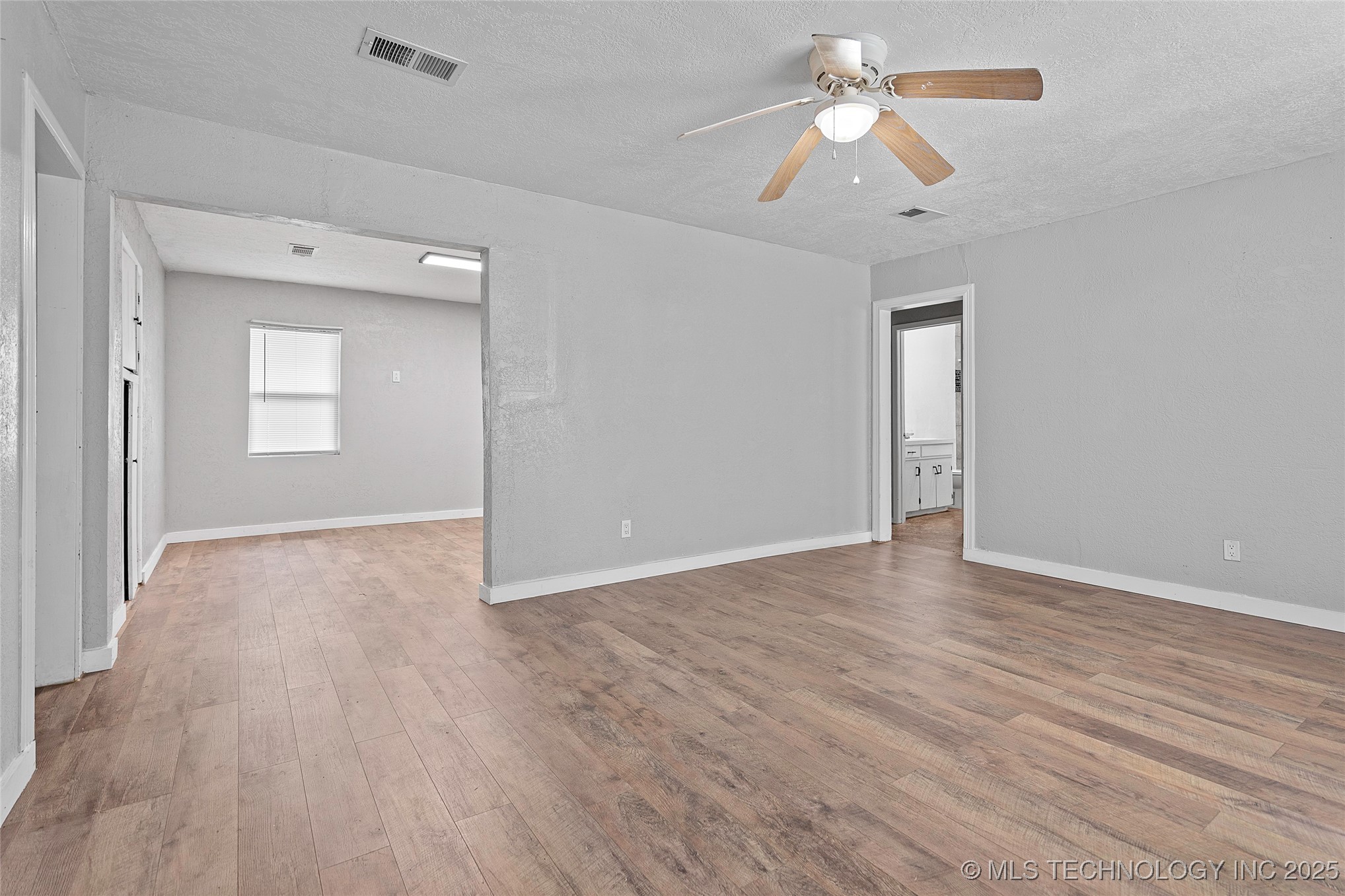 1104 Veterans Avenue Property Photo 3