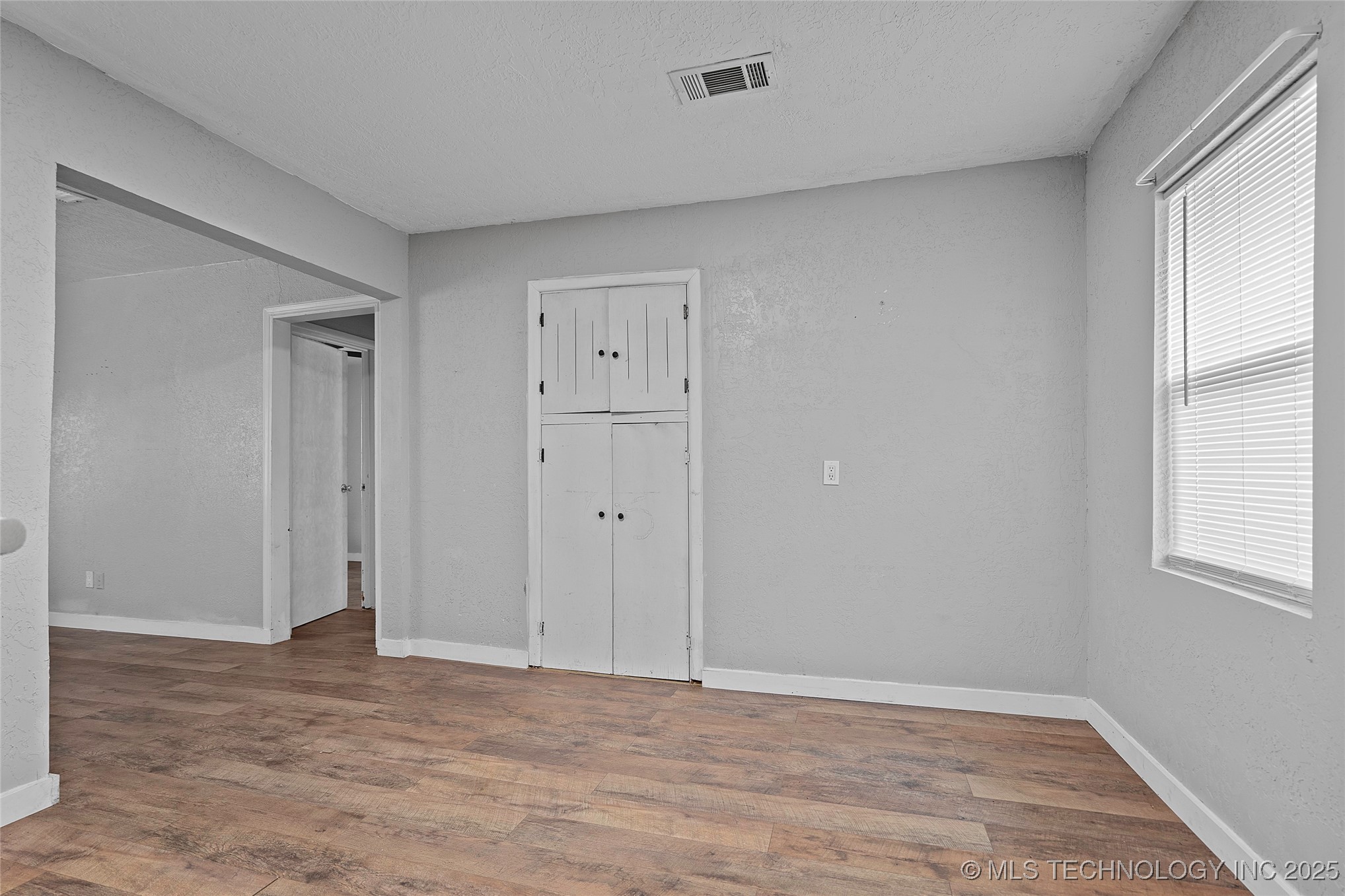 1104 Veterans Avenue Property Photo 8