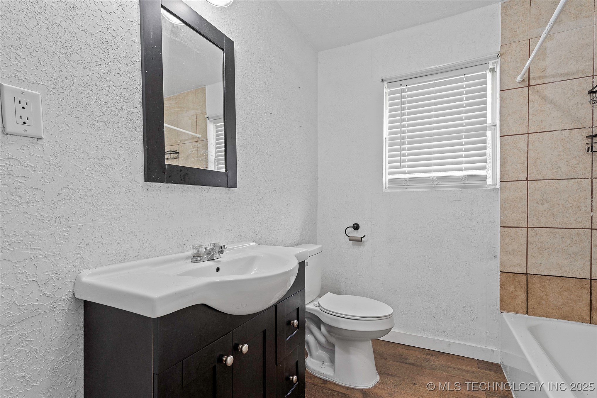 1104 Veterans Avenue Property Photo 24