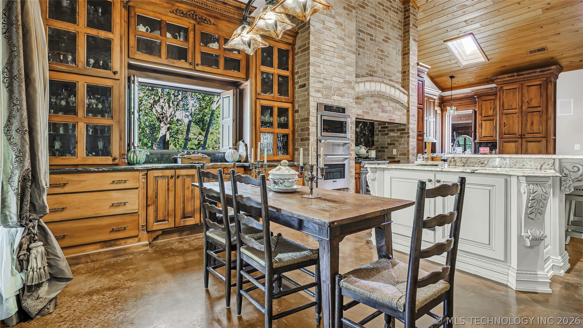 4874 Chase Property Photo 12