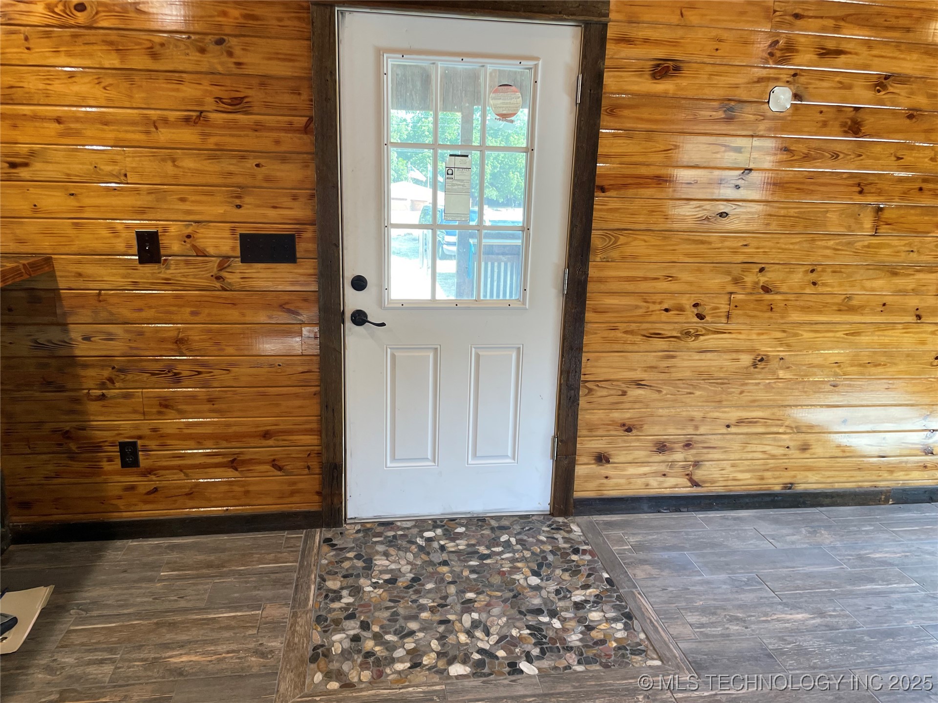 10717 Highway 76 Property Photo 7