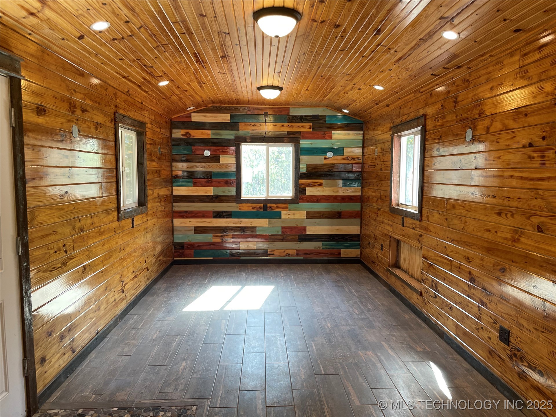 10717 Highway 76 Property Photo 10