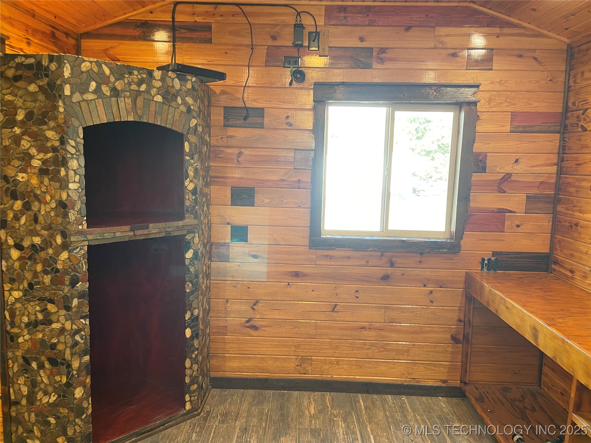 10717 Highway 76 Property Photo 15