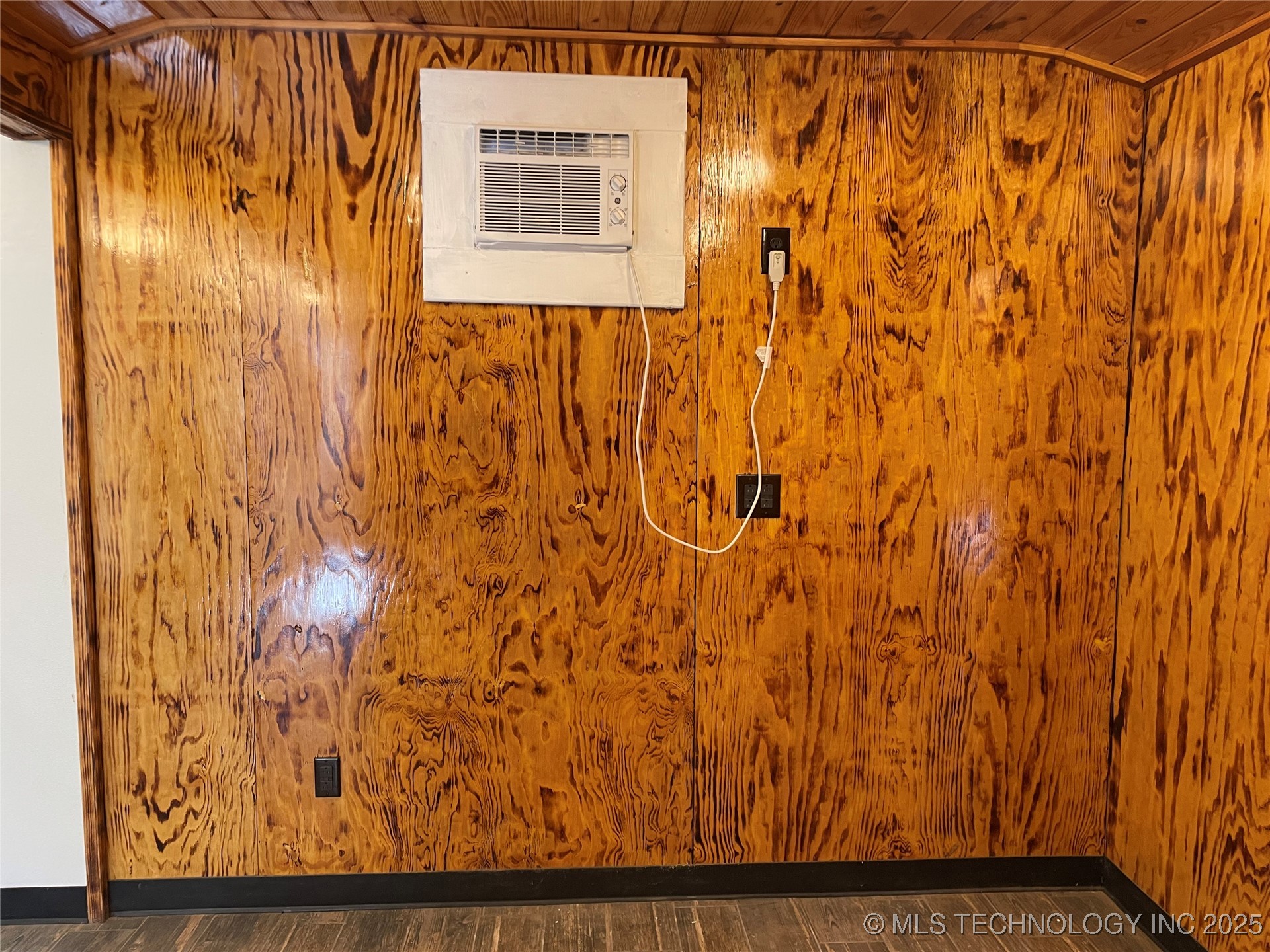 10717 Highway 76 Property Photo 22