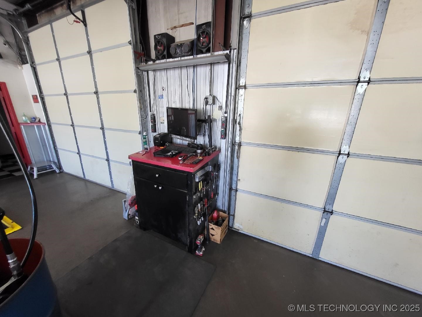 627 S 32nd Street Property Photo 11