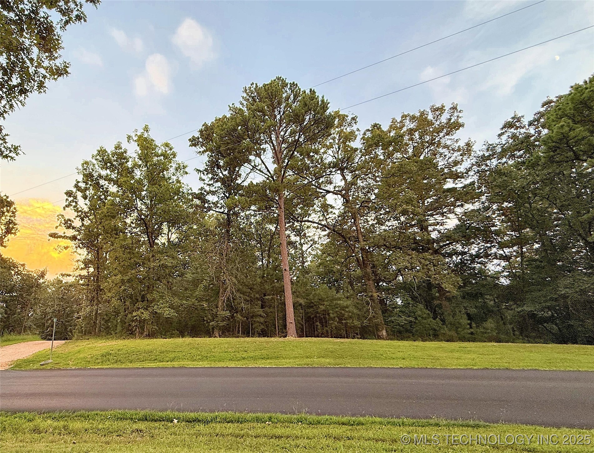 16232 Flint Ridge Drive Property Photo 1