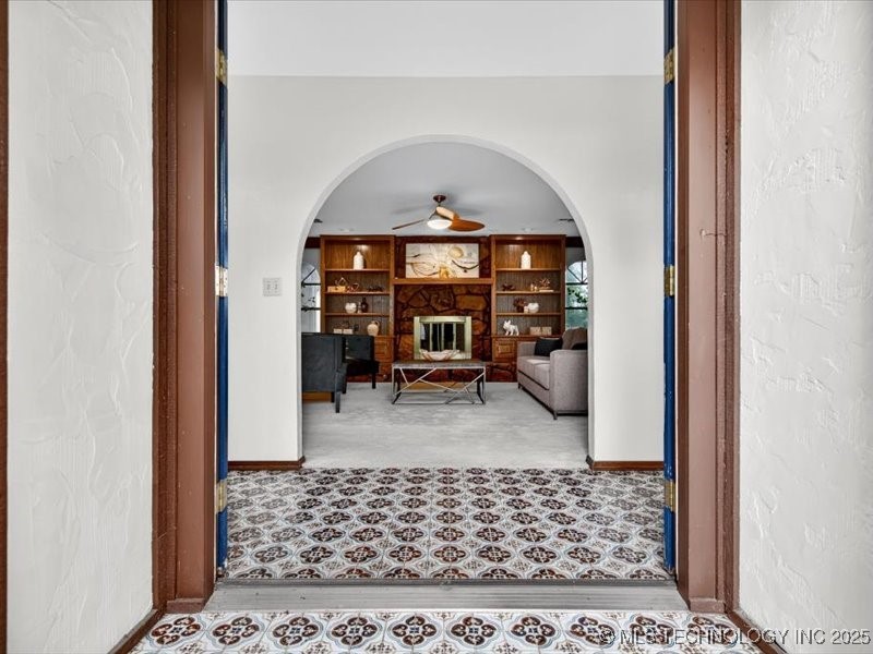 1801 Rolling Hills Place Property Photo 4