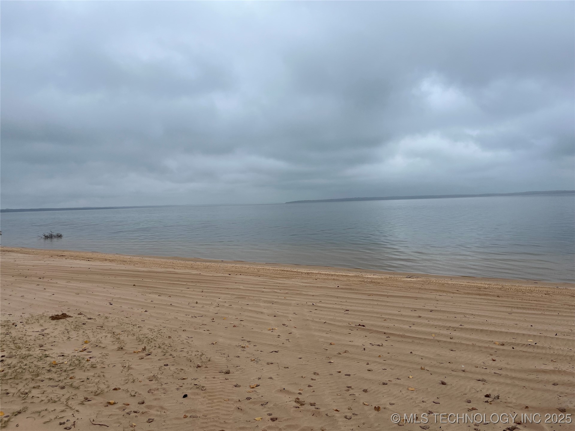 Texoma View Court Property Photo 3