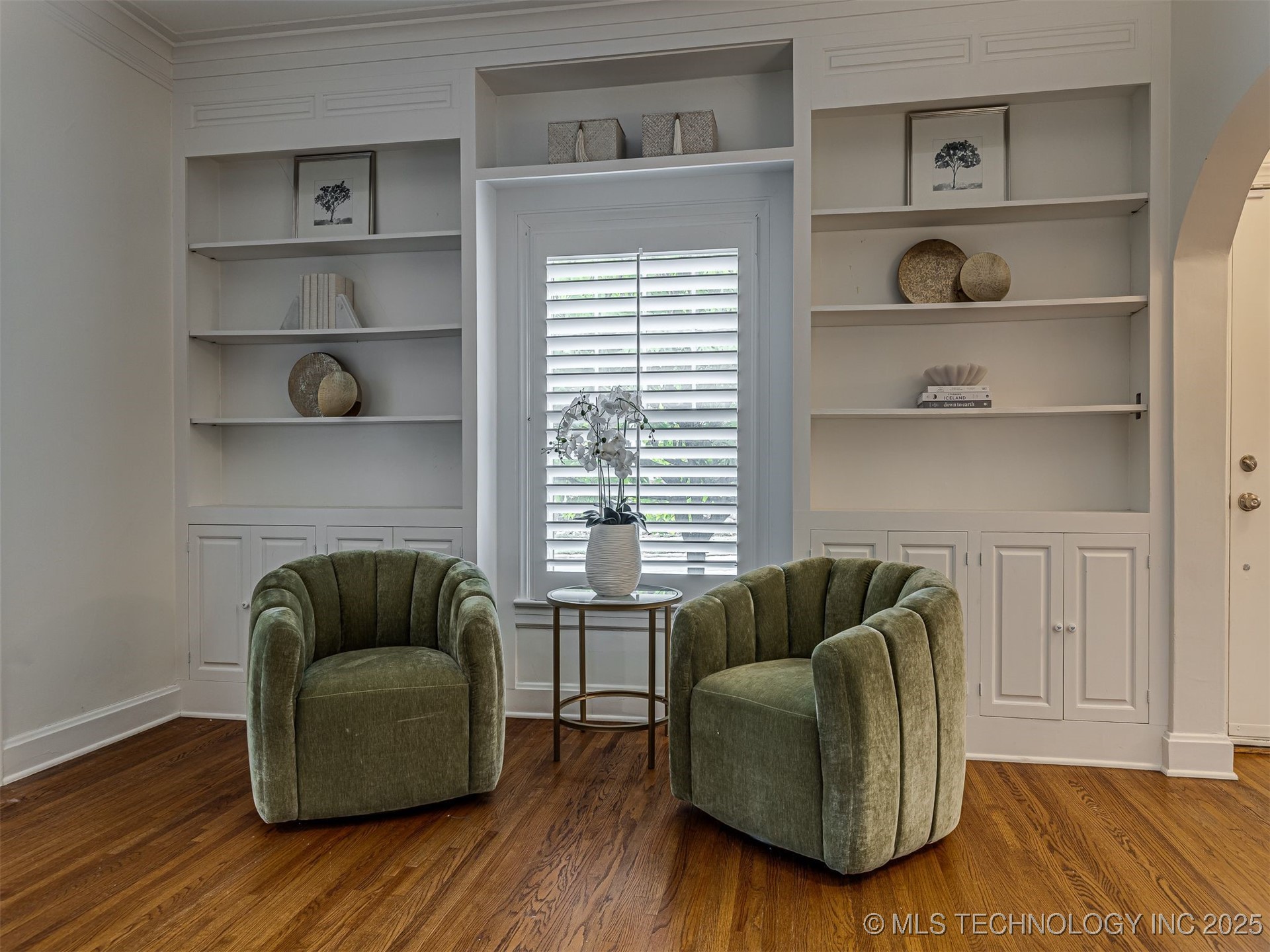 2102 E 17th Street Property Photo 13