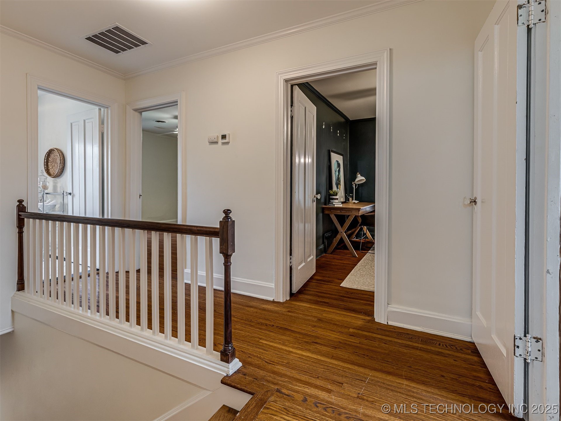 2102 E 17th Street Property Photo 27