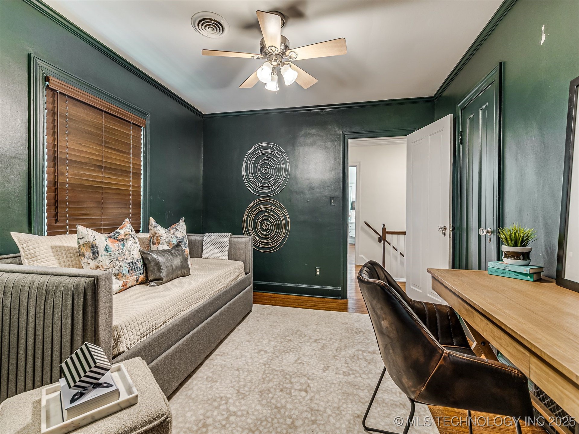 2102 E 17th Street Property Photo 42