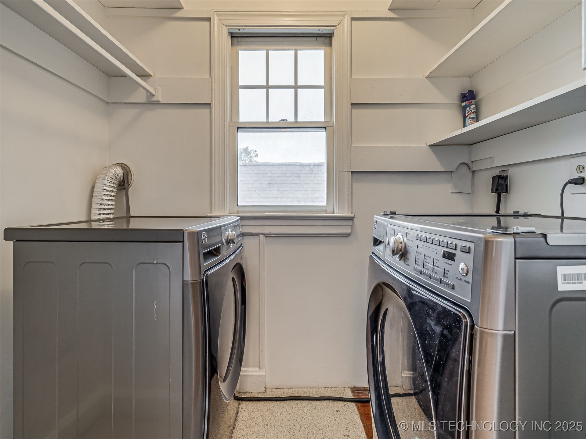 2102 E 17th Street Property Photo 43