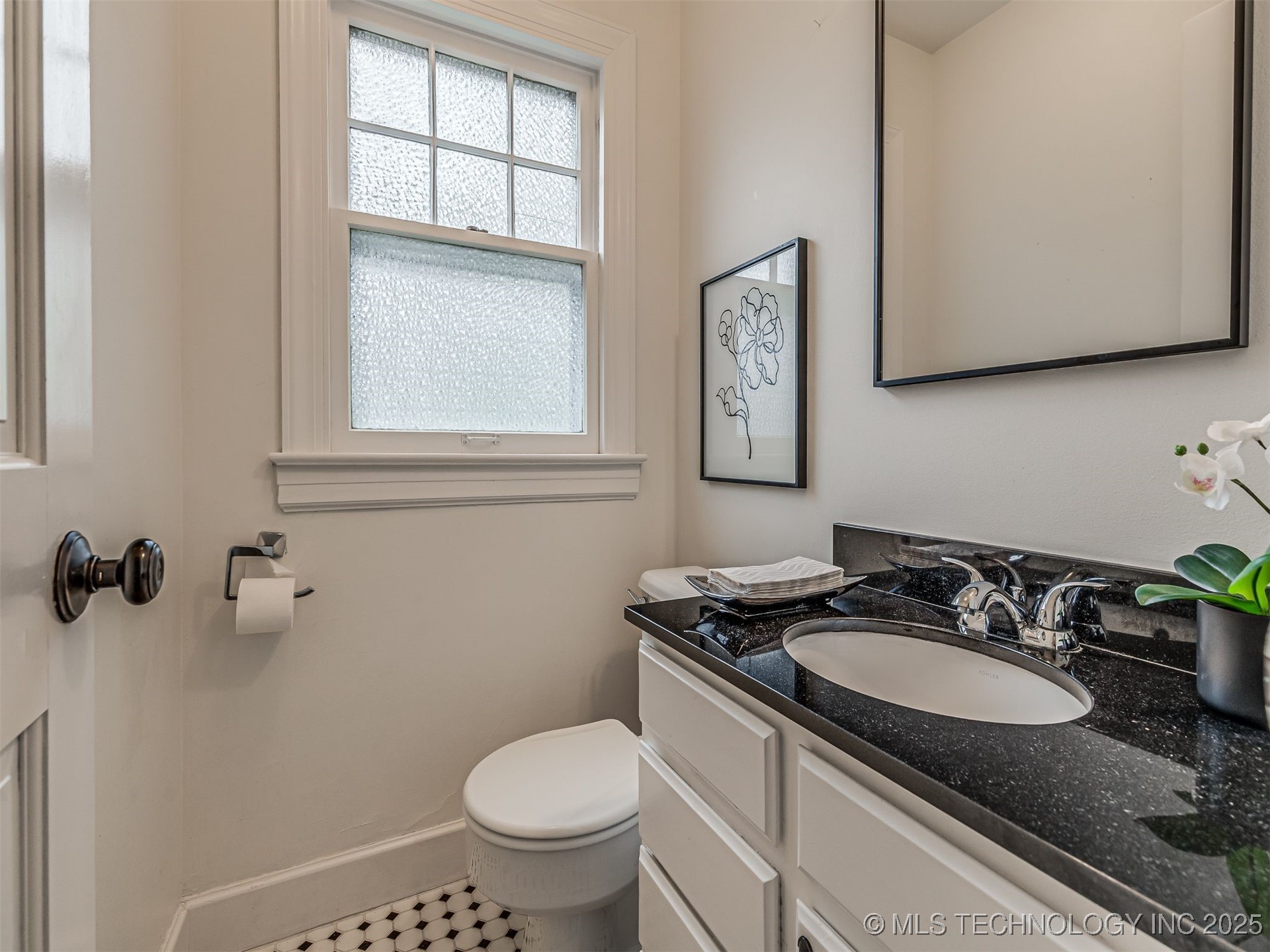 2102 E 17th Street Property Photo 45